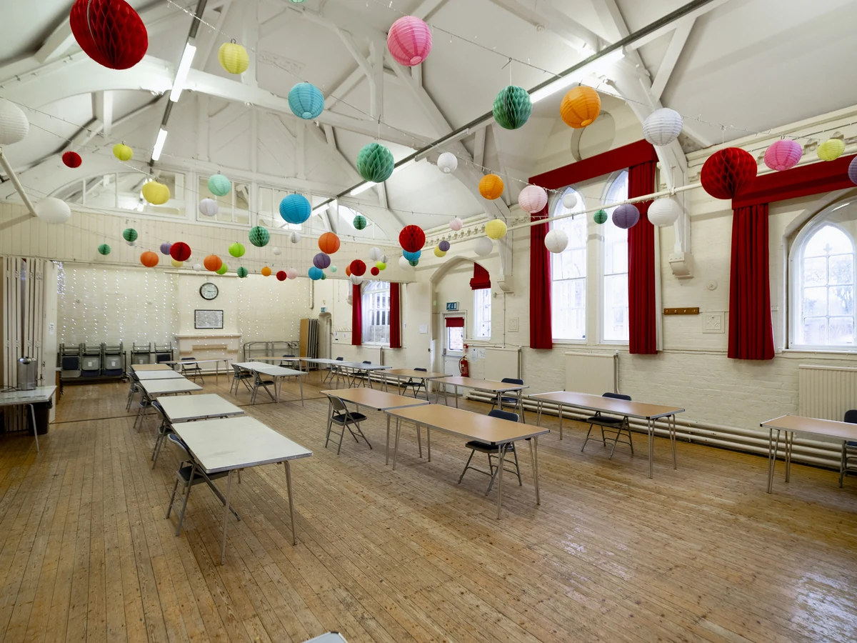 commercial-painting-large-community-hall-surrey-decorators Commercial Painting - Commercial Painting Large Community Hall