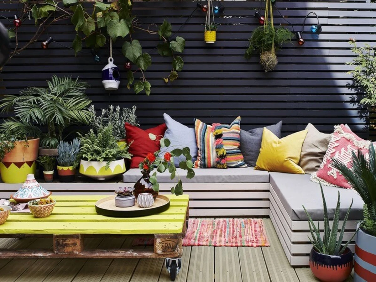 deck-painting-colourful-garden-patio-surrey-decorators Deck Painting - Deck Painting Colourful Garden Patio