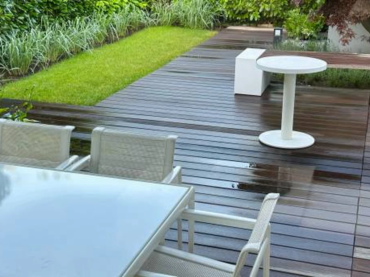 deck-painting-modern-garden-deck-surrey-decorators Deck Painting - Deck Painting Modern Garden Deck