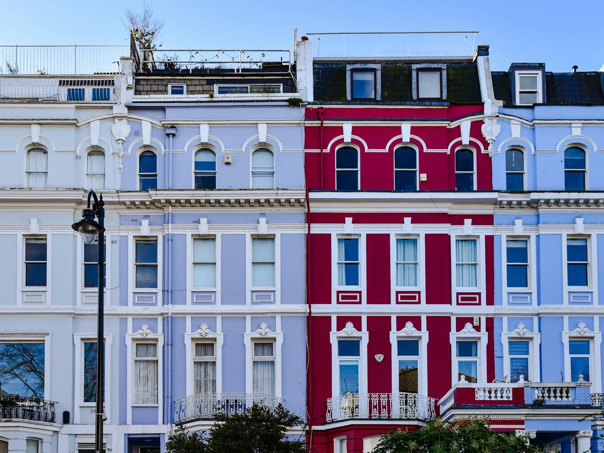 exterior-painting-bold-red-white-surrey-decorators Exterior Painting - Exterior Painting Bold Red White