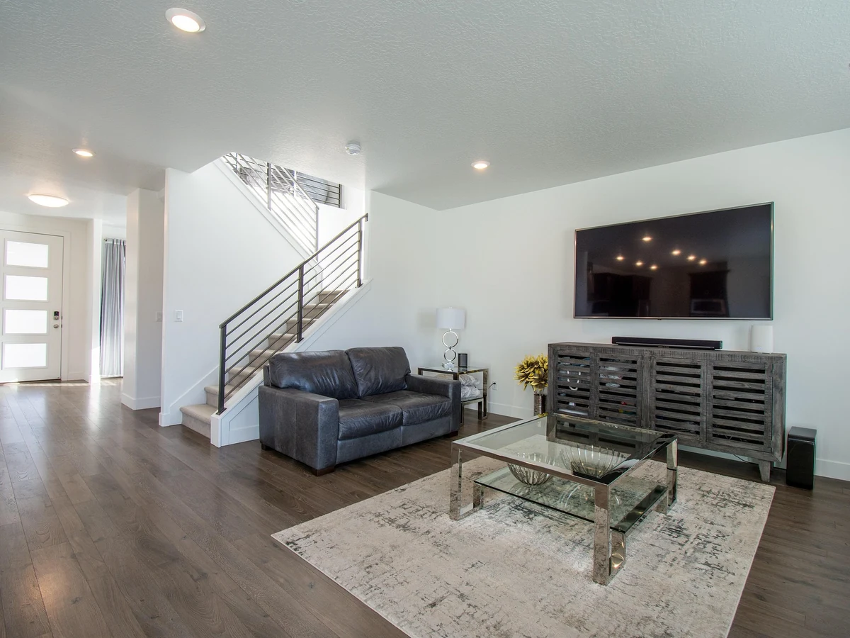 living-room-painting-modern-living-room-surrey-decorators Modern living room painting in Surrey with clean professional finish